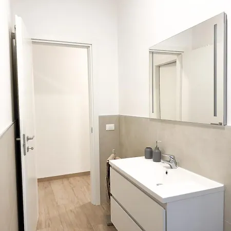 Two-bedroom Within Walking Distance Of The Center