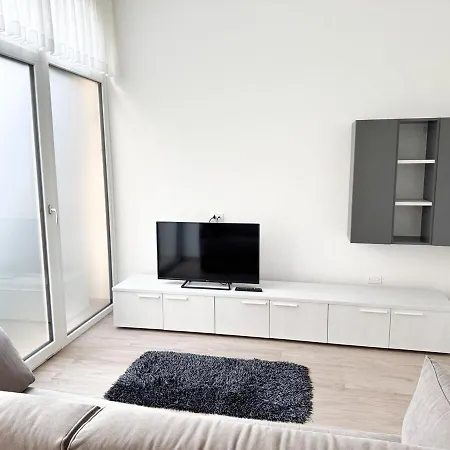 Appartement Two-bedroom Within Walking Distance Of The Center